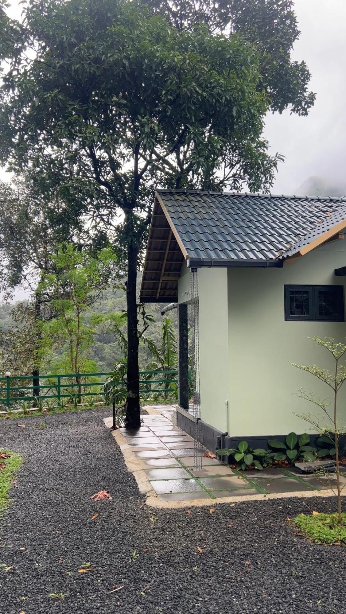 Royal Mount Inn Resorts Paithalmala Luaran gambar